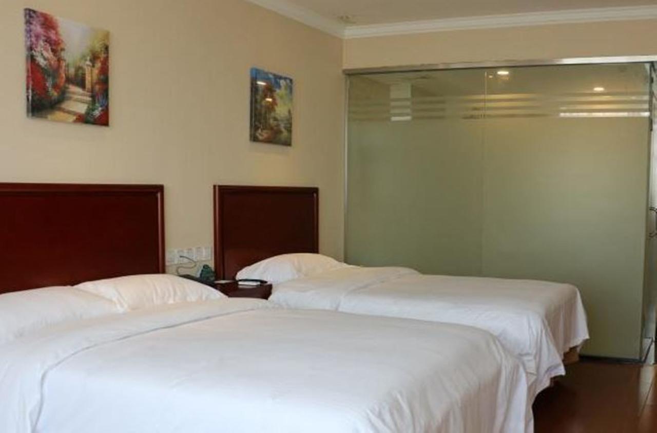 Greentree Inn Chongqing North Railway Station Express Hotel Exteriör bild